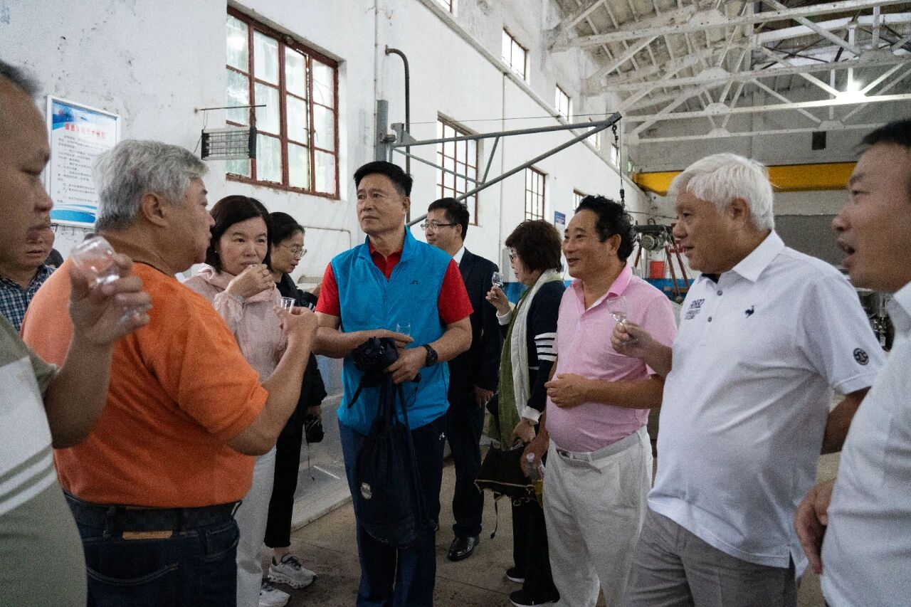 陕港澳政商考察陕西白水杜康，聚力“一带一路”拓市场