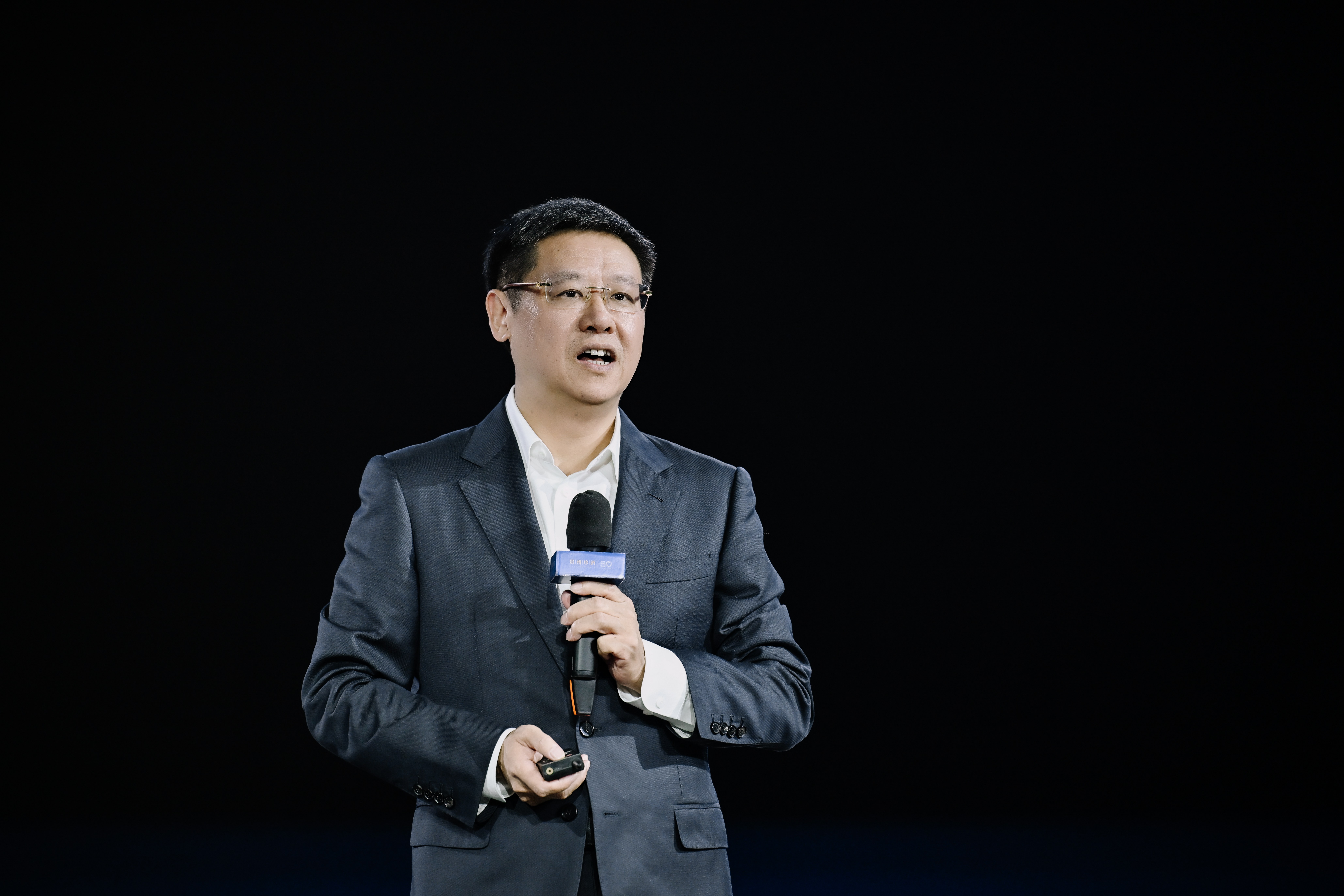 吴向东：“大珍·珍酒”价格管控效果，行业遥遥领先