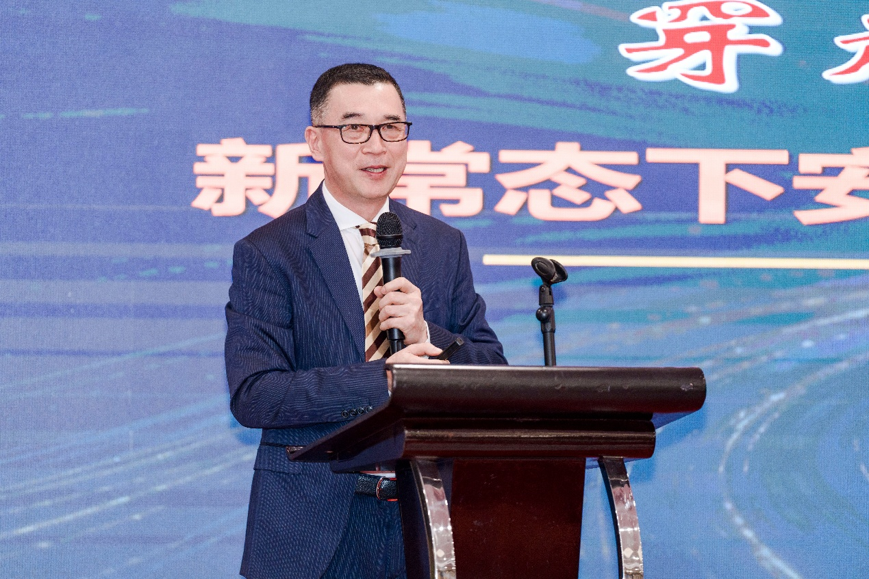 吴勇：铸基立势?徽酒腾飞 —— 安徽酒业十四五回望与未来展望  从产区深耕到全域拓展 从集群崛起至品牌标杆