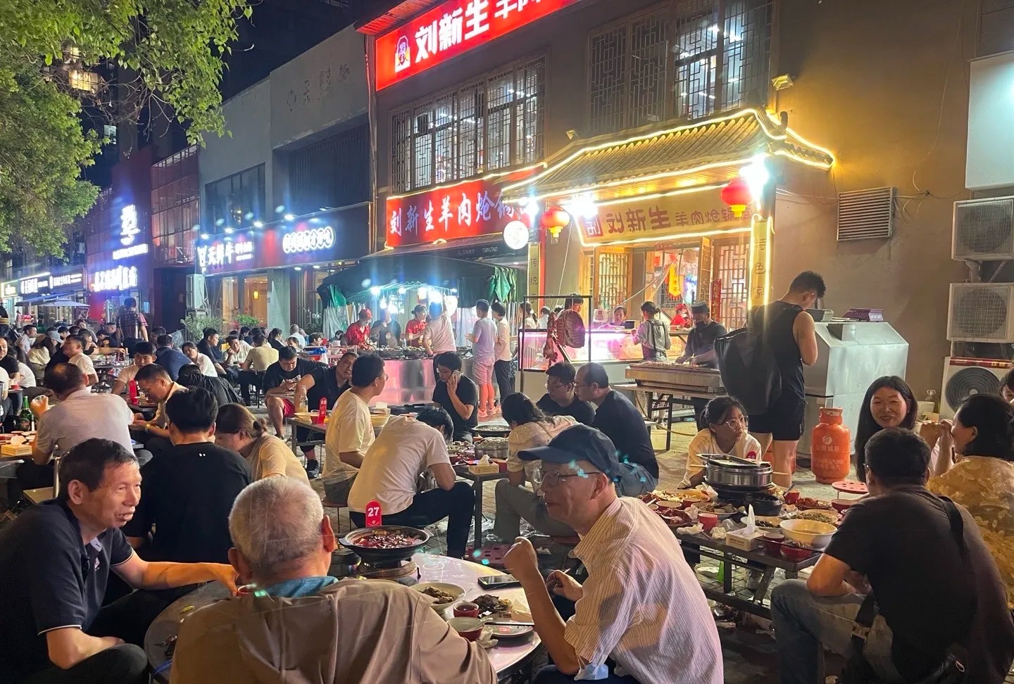 白酒县级市场两种营销模型对比研究