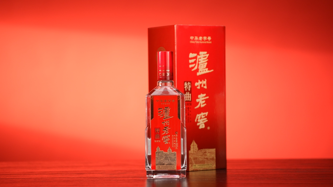 方瓶扩容，诚意满瓶：泸州老窖特曲以“大方”逻辑深耕宴席市场
